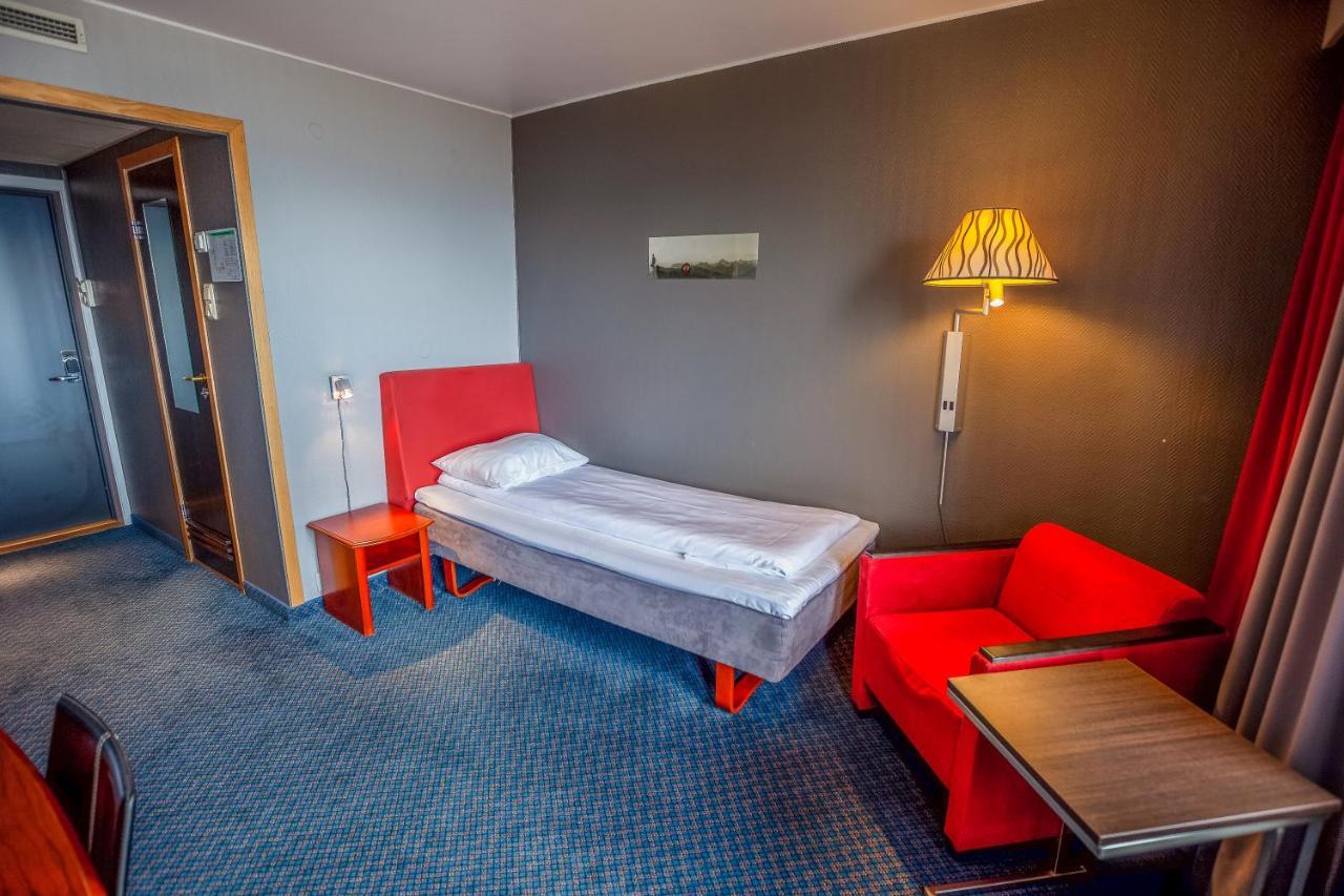 F2 Hotel Harstad Bagian luar foto