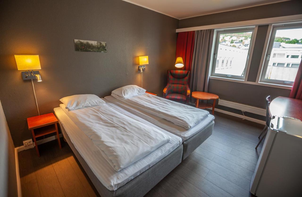 F2 Hotel Harstad Bagian luar foto
